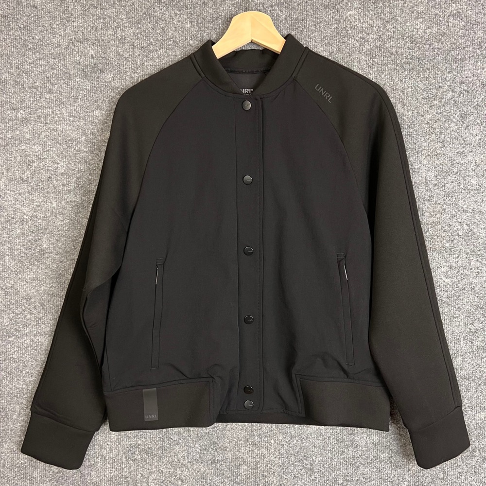 UNRL Bomber Jacket Mens Medium Black Excellent Snap Front Tech Knit Athletic